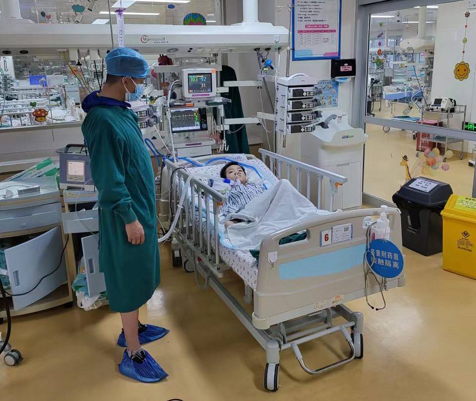 当雄县跨省救护车出租公司